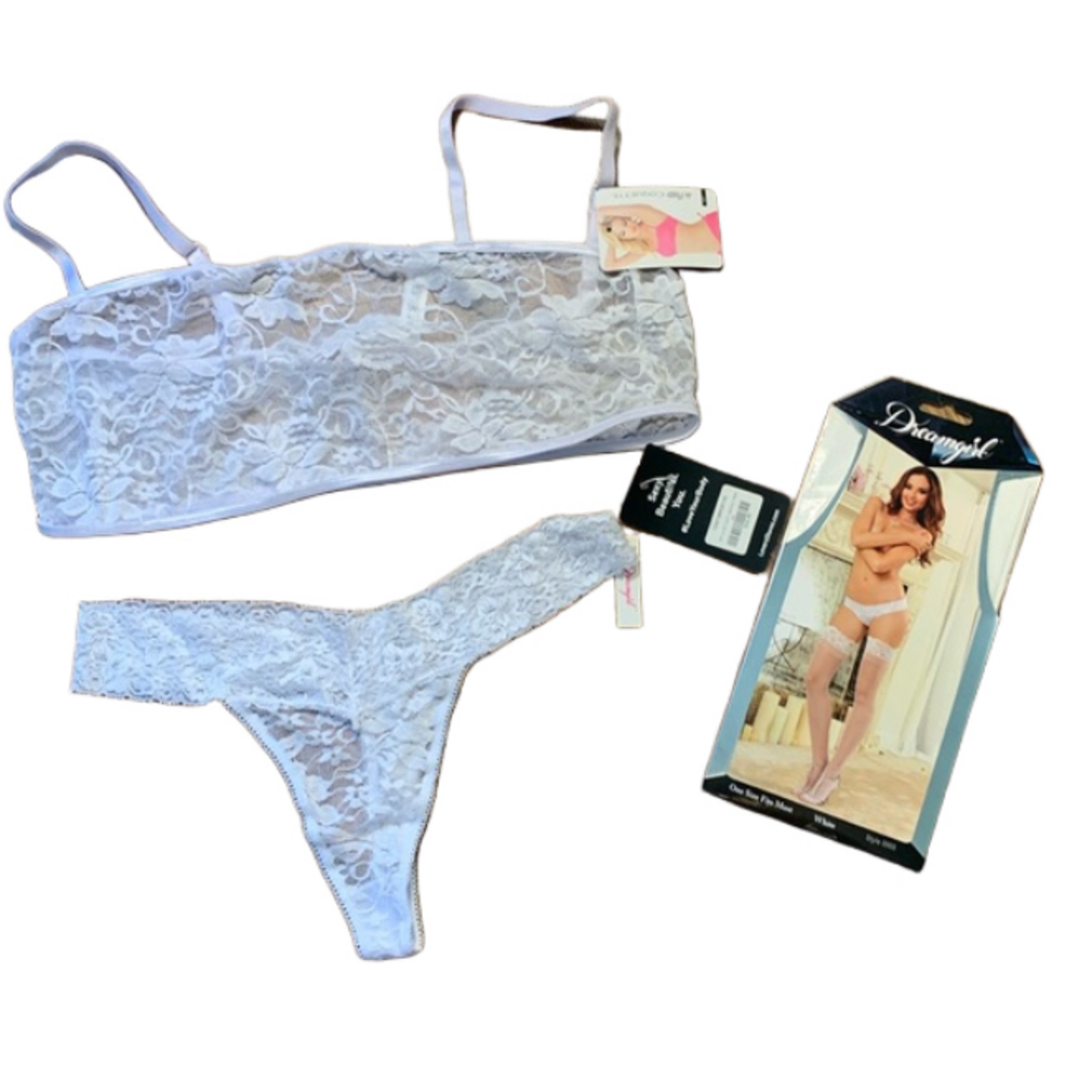 New sexy white lace bra thong lace belt and thigh highs one size xl in box 24